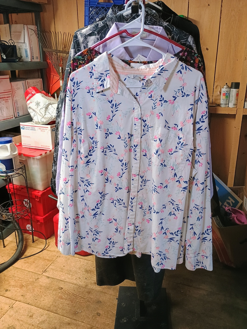 croft & barrow White Button-Down Shirt with Blue and Pink Floral Print Bin 5